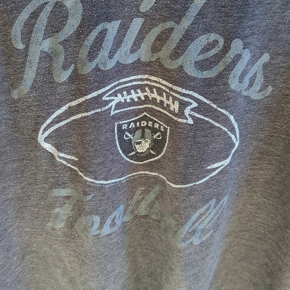 Raiders Football Tee women's XL - Picture 2 of 5